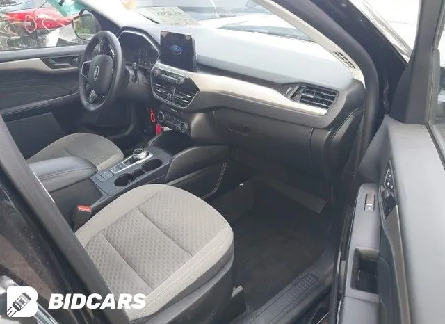 FORD ESCAPE SE 2022