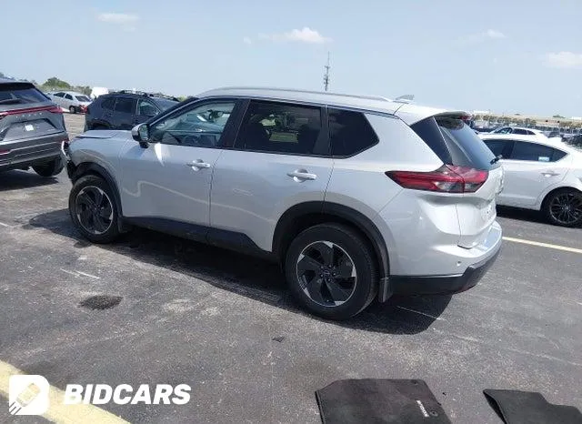 NISSAN ROGUE SV FWD 2024