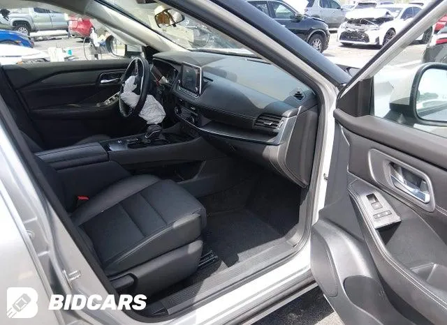 NISSAN ROGUE SV FWD 2024