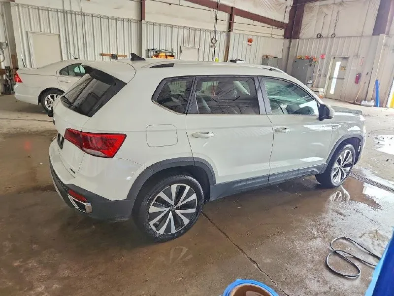 VOLKSWAGEN TAOS SE 2022