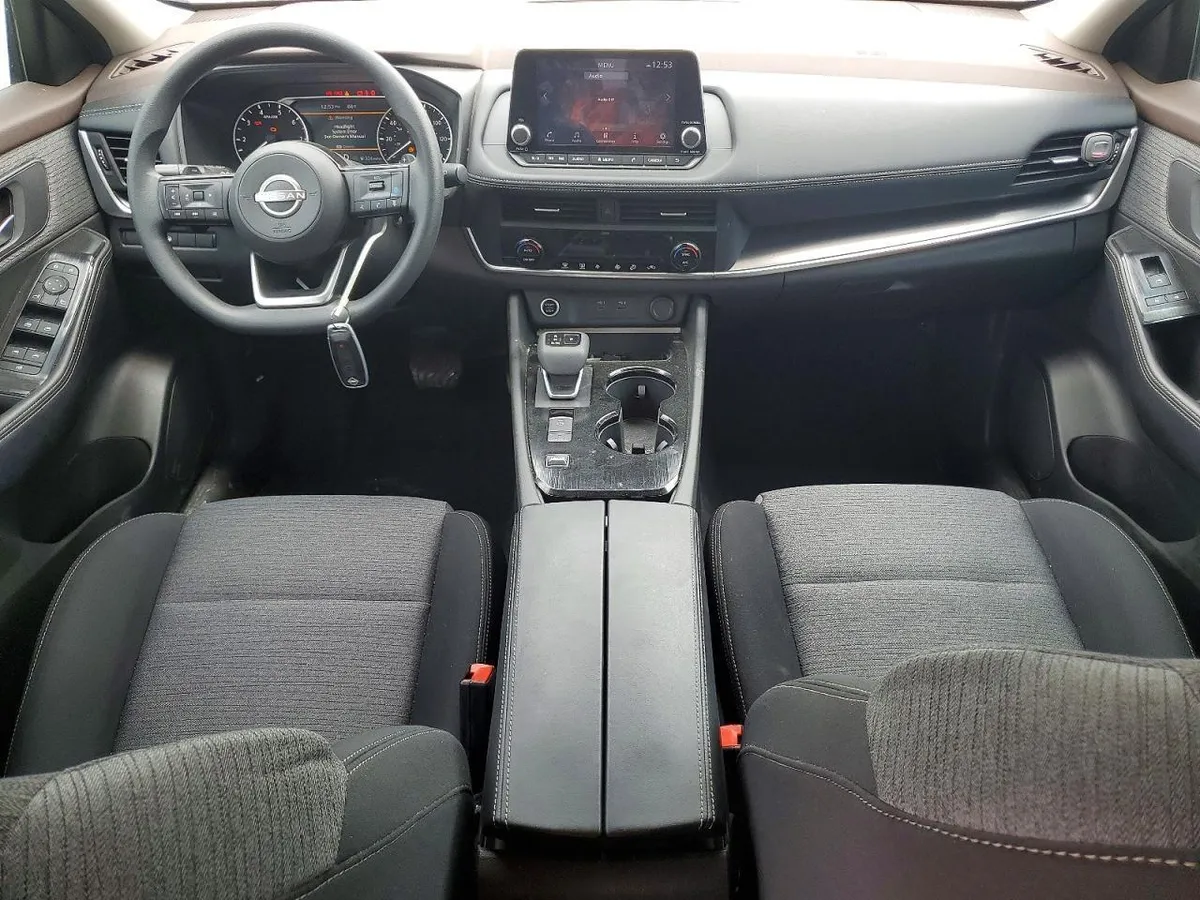 NISSAN ROGUE SV 2023