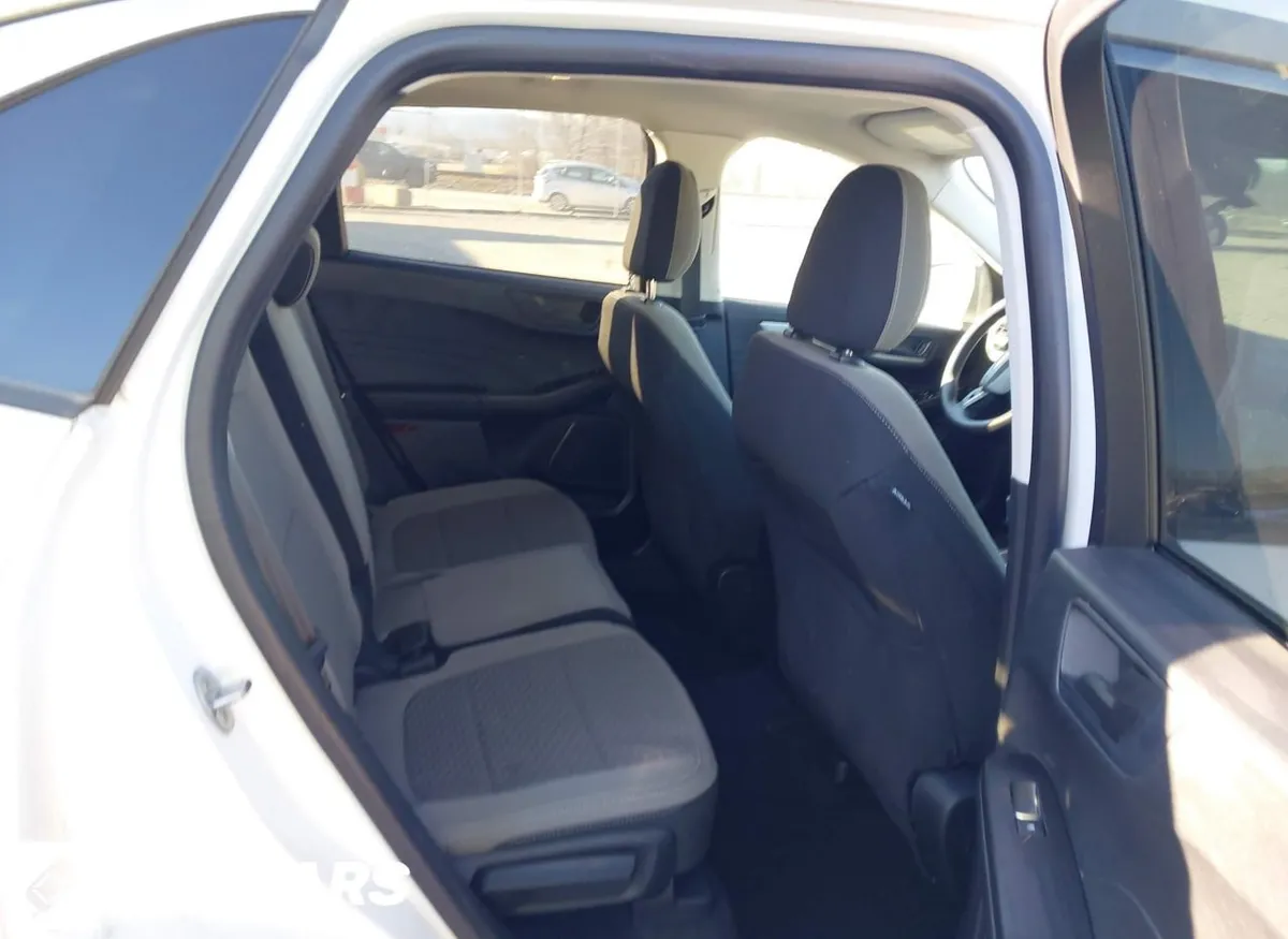 FORD ESCAPE SE 2022