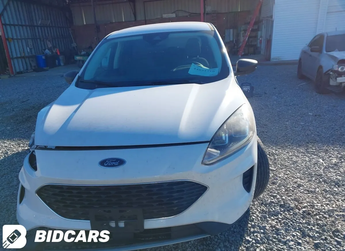 FORD ESCAPE SE 2022