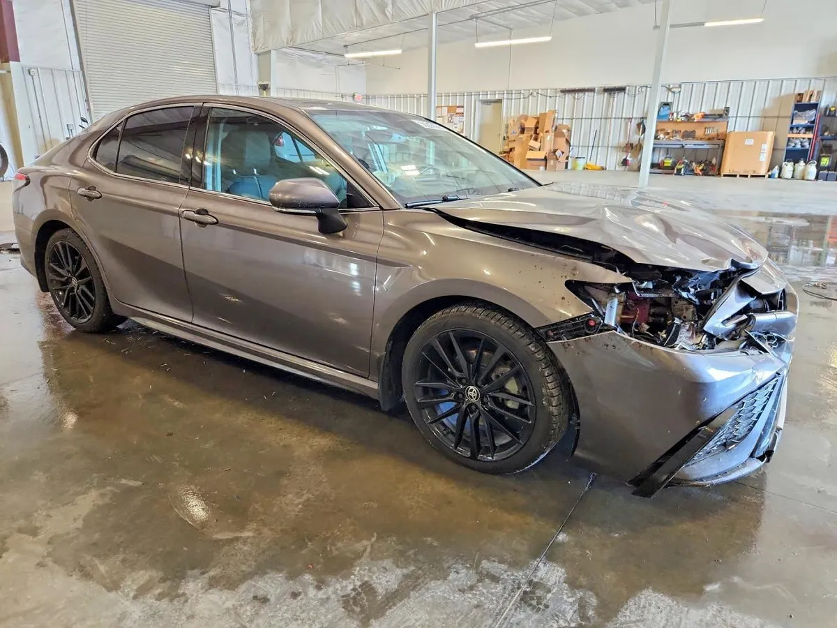 TOYOTA CAMRY XSE 2022
