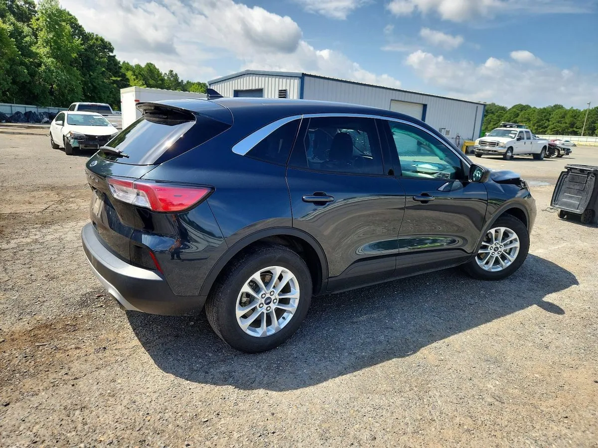 FORD ESCAPE SE 2022
