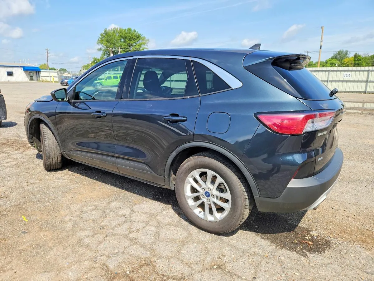 FORD ESCAPE SE 2022