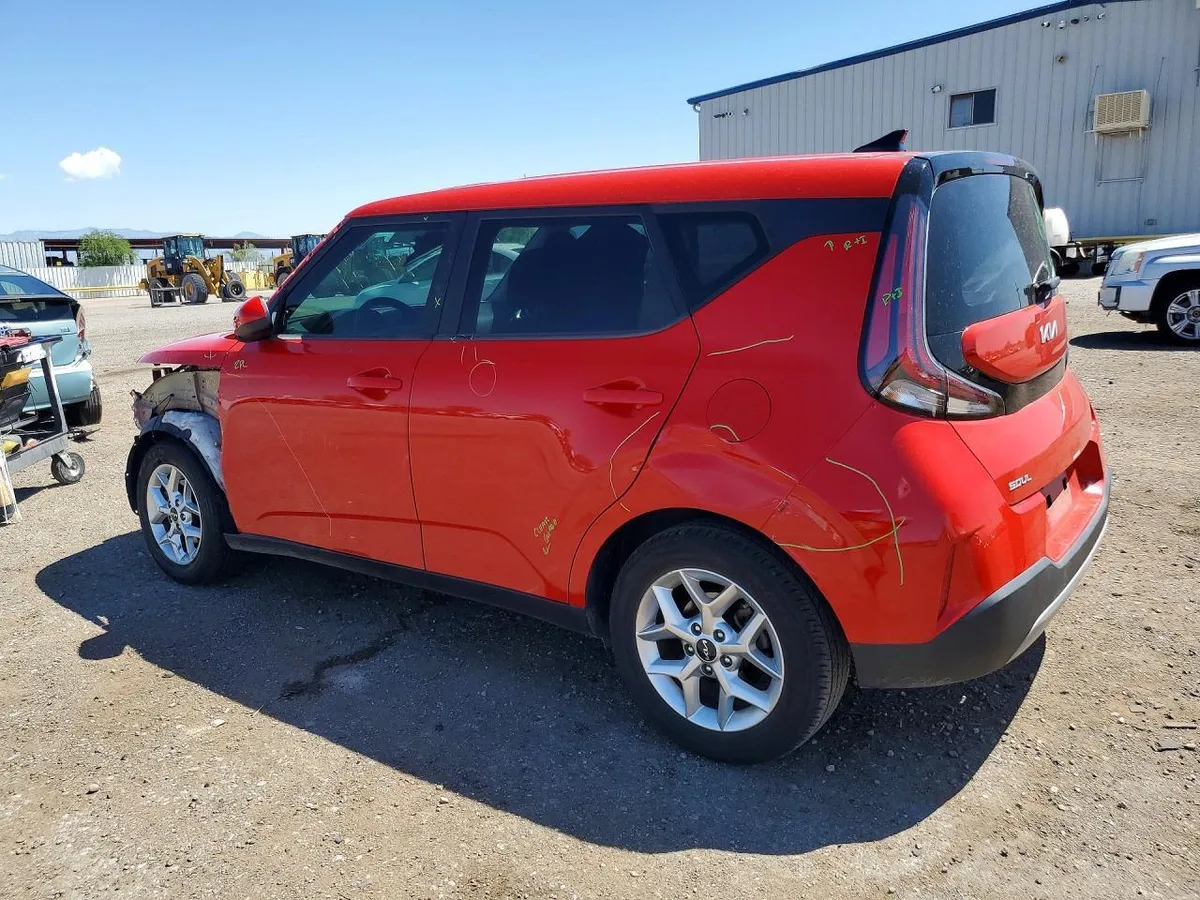 KIA SOUL LX 2023
