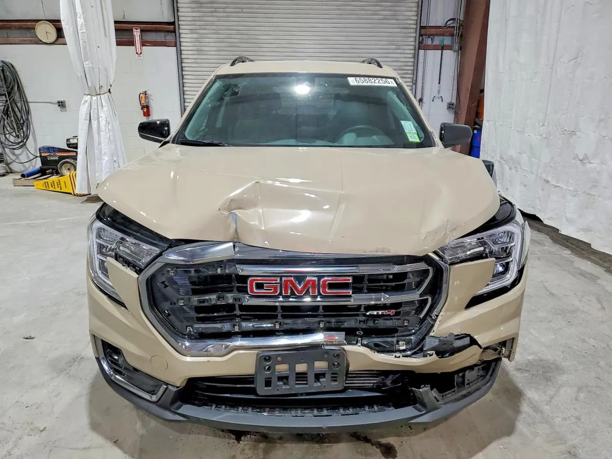 GMC TERRAIN AT4 2023