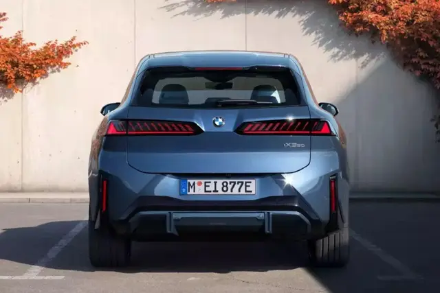 MERCEDES-BENZ GLC 2026