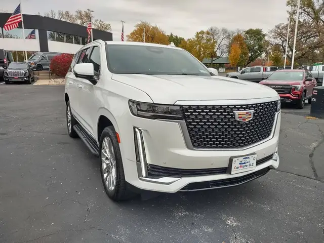 CADILLAC ESCALADE LUXURY 1SA 2022