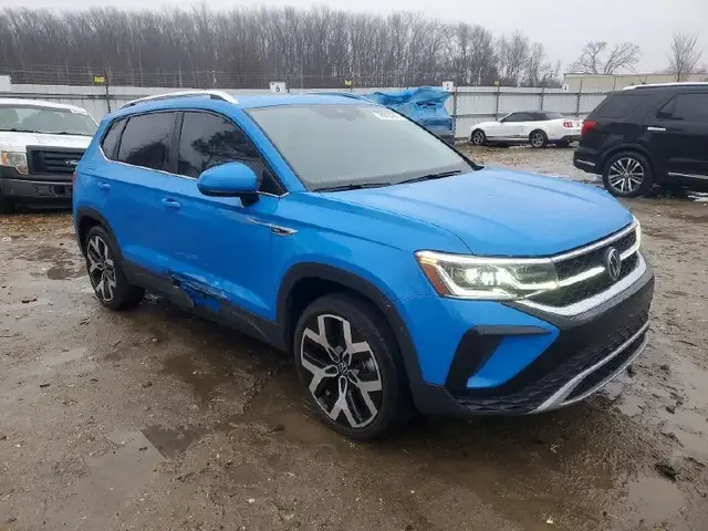 VOLKSWAGEN TAOS 2023