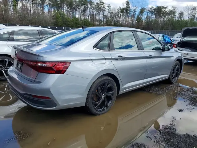 VOLKSWAGEN JETTA 2025