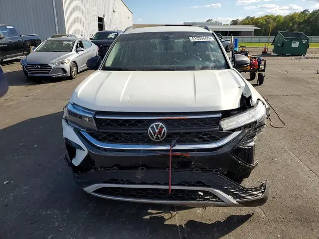 VOLKSWAGEN TAOS 2024