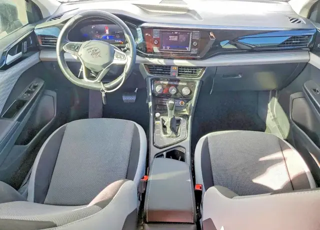 VOLKSWAGEN TAOS 2024