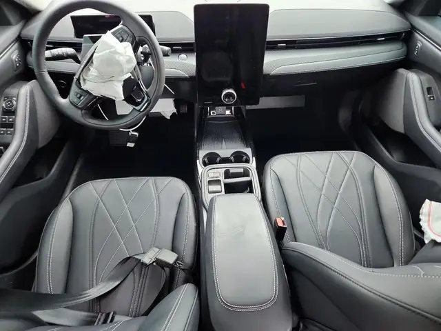 FORD MUSTANG SELECT 2025