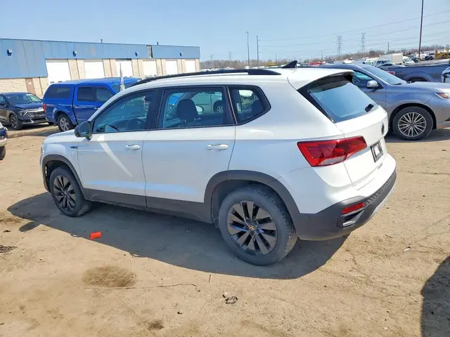 VOLKSWAGEN TAOS S 2024
