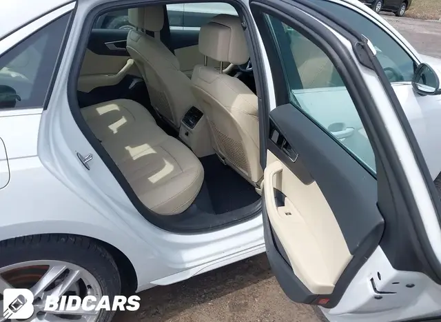 AUDI A4 PREMIUM 45 2024