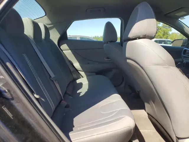 HYUNDAI ELANTRA SEL 2023