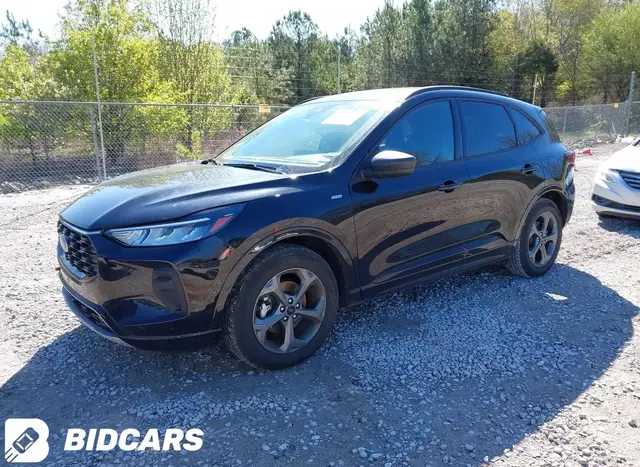 FORD ESCAPE ST-LINE 2024