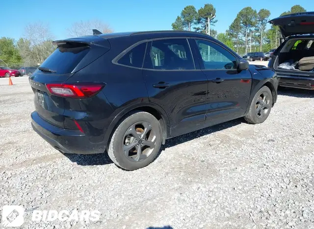 FORD ESCAPE ST-LINE 2024