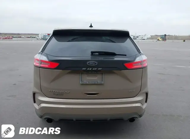 FORD EDGE TITANIUM 2021
