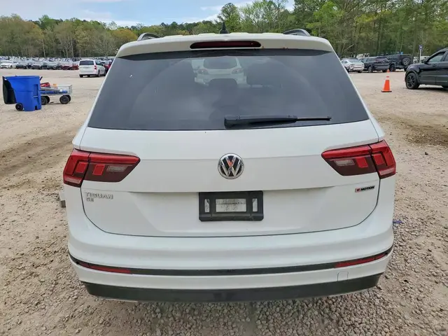 VOLKSWAGEN TIGUAN SE 2021