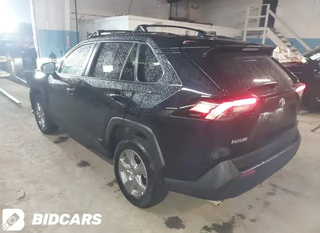 TOYOTA RAV4 HYBRID XLE 2025