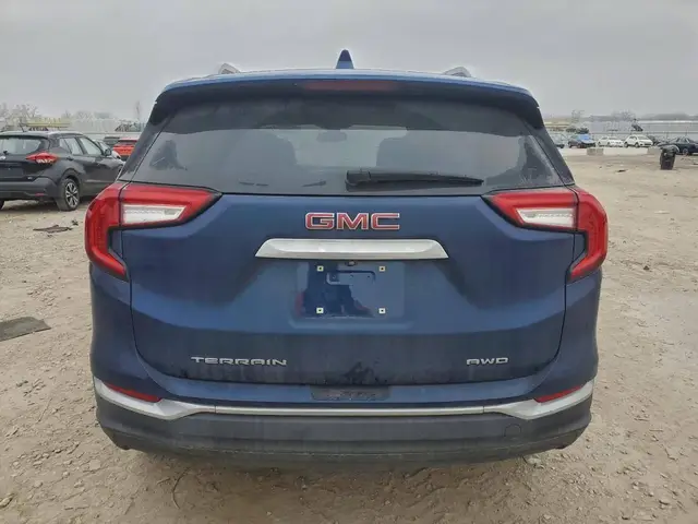 GMC TERRAIN SLT 2023