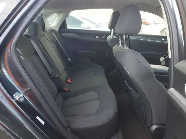 KIA K5 LXS 2023