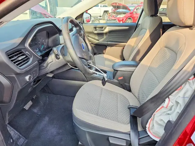 FORD ESCAPE SE 2022