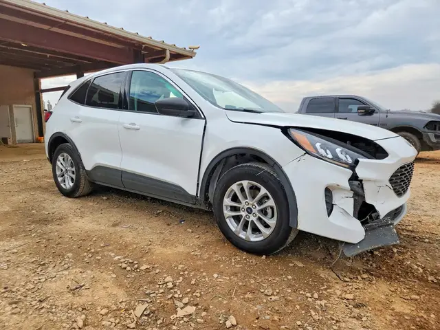 FORD ESCAPE SE 2022