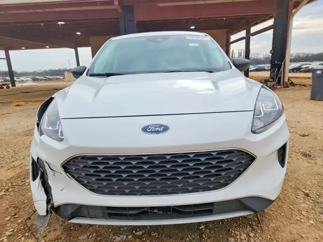 FORD ESCAPE SE 2022