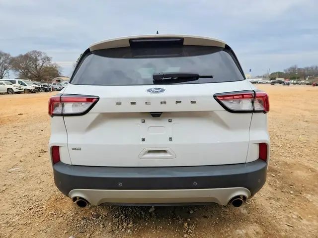 FORD ESCAPE SE 2022