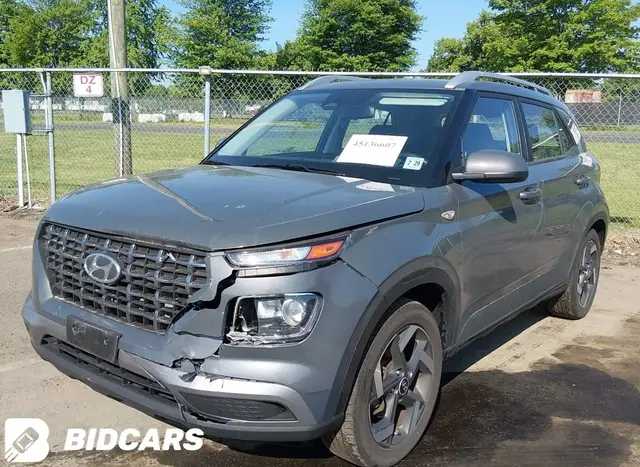 HYUNDAI VENUE SEL/LIMITED 2024