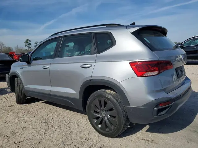 VOLKSWAGEN TAOS S 2024
