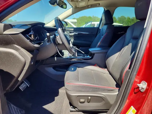 BUICK ENVISION ESSENCE 2023