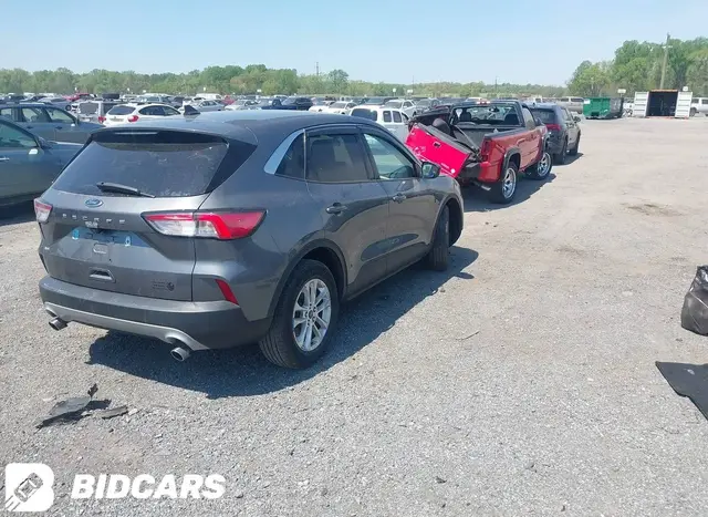 FORD ESCAPE SE 2022
