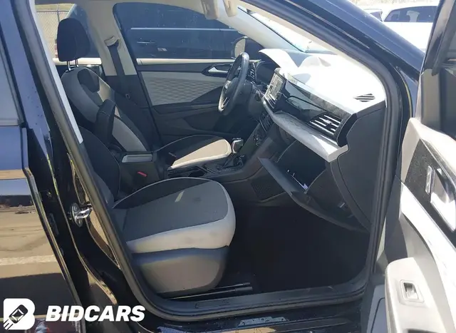 VOLKSWAGEN TAOS 1.5T S 2024