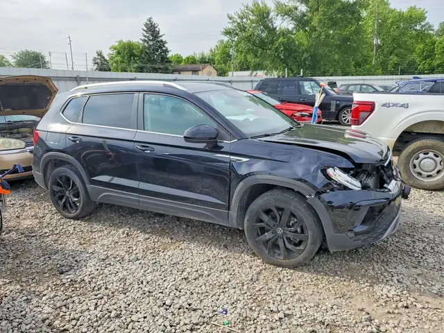 VOLKSWAGEN TAOS SE 2023