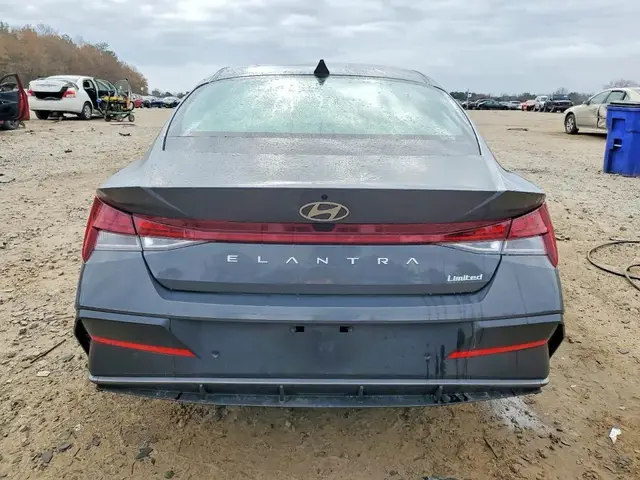 HYUNDAI ELANTRA LIMITED 2024