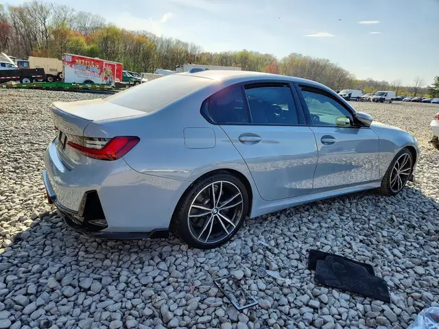 BMW 330XI 2023