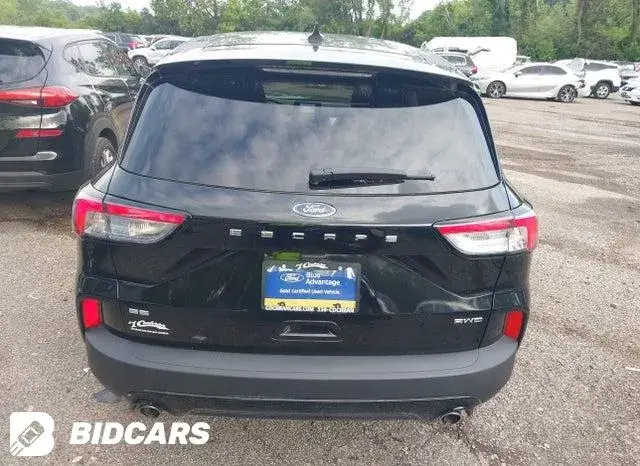 FORD ESCAPE SE 2022