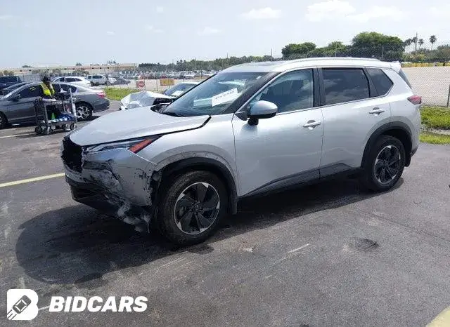 NISSAN ROGUE SV FWD 2024