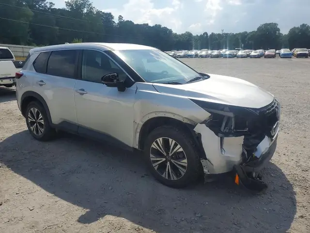 NISSAN ROGUE SV 2022
