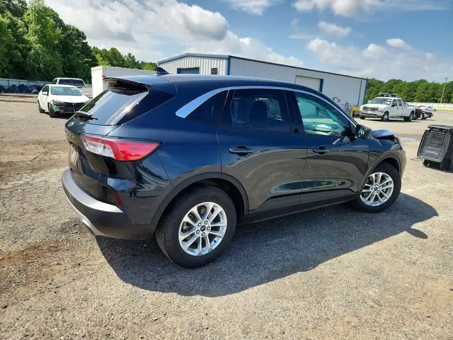 FORD ESCAPE SE 2022