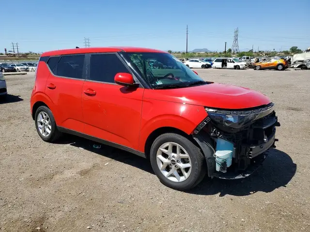 KIA SOUL LX 2023