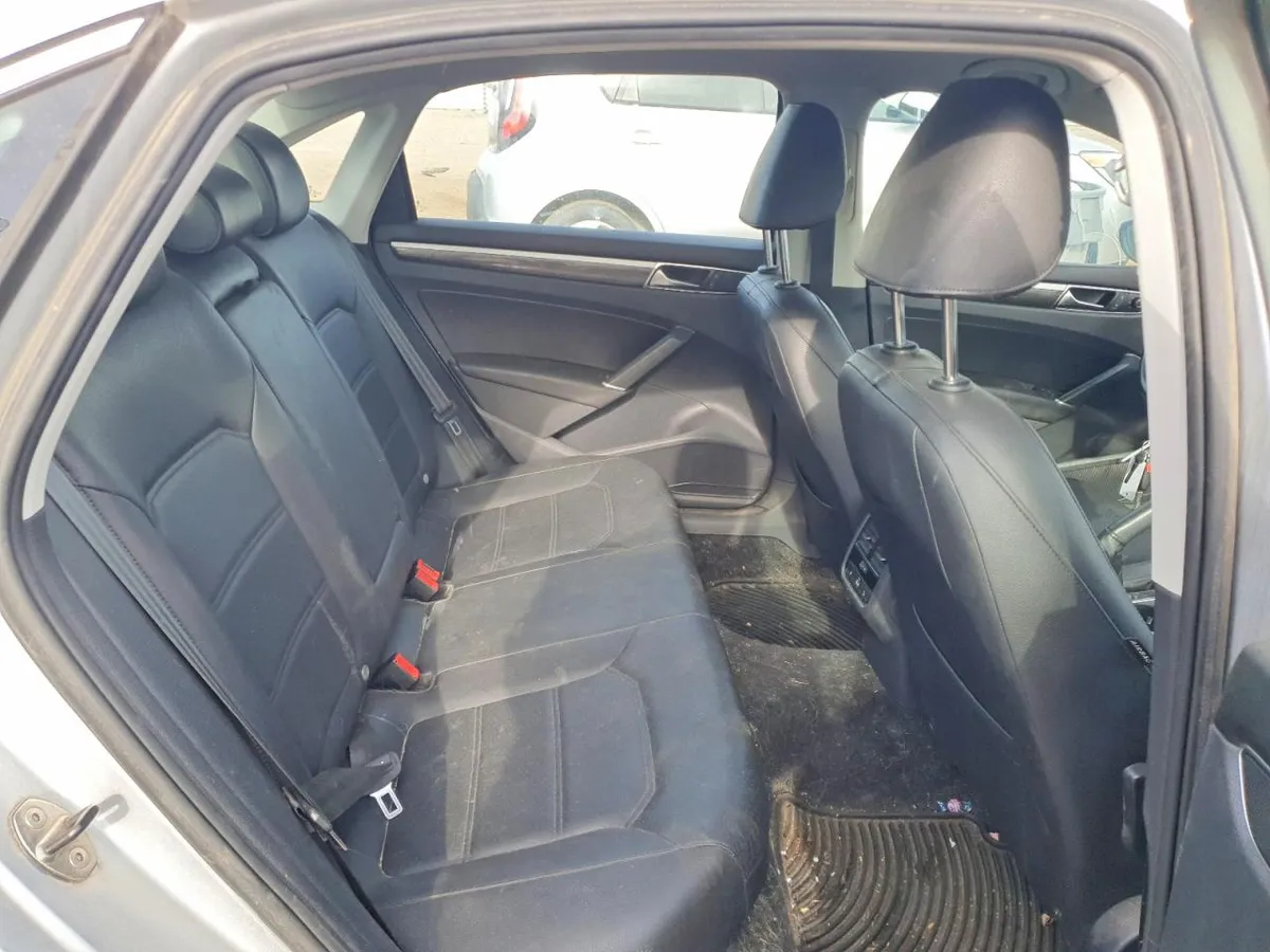 VOLKSWAGEN PASSAT SE 1 2016