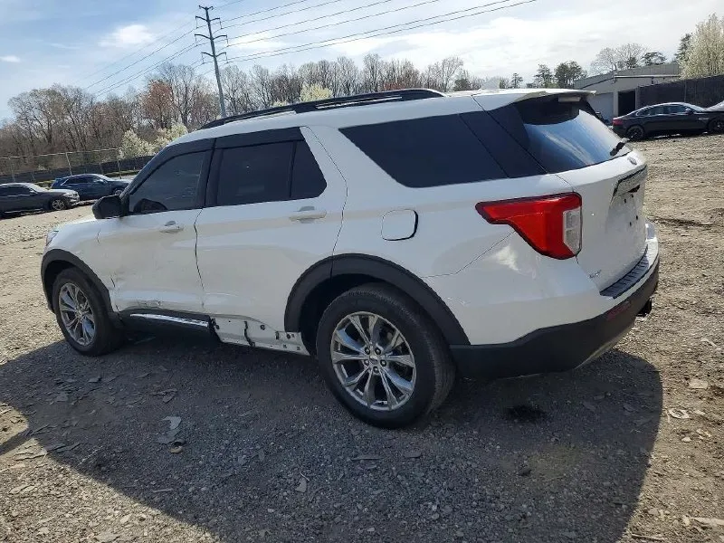 FORD EXPLORER XLT 2022