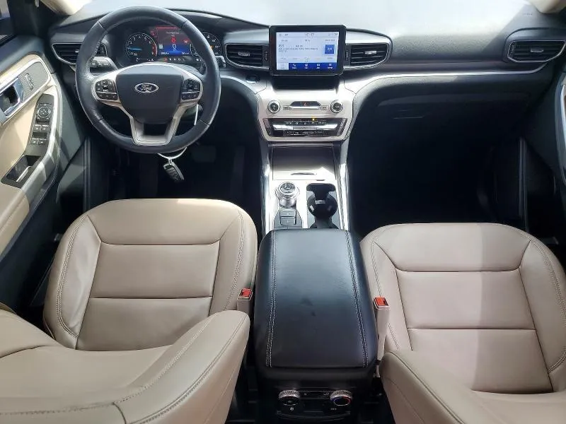 FORD EXPLORER XLT 2022