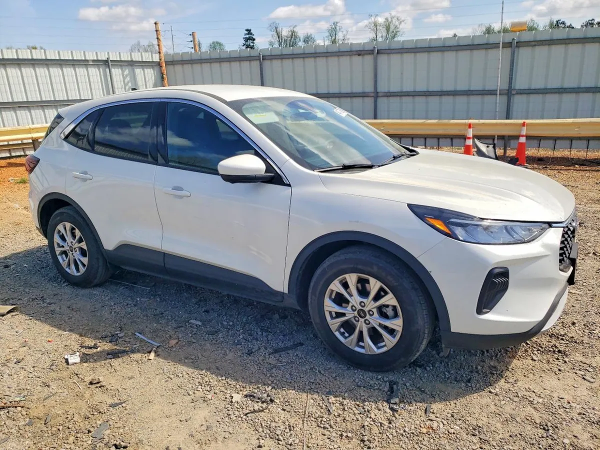 FORD ESCAPE ACTIVE 1 2023